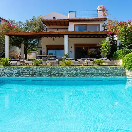 Seas The Day Villa