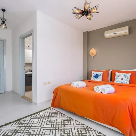 Seas The Day Villa *