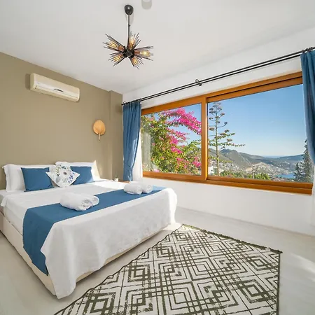 Seas The Day Villa