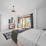 Villa Seas The Day